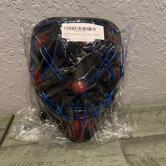 Light up The Purge Mask - Picture 4 of 5